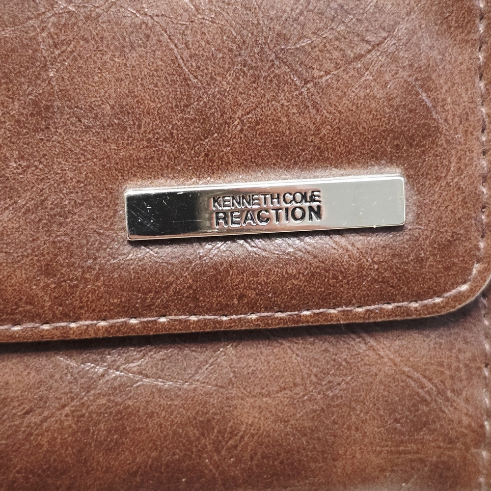 Kenneth Cole Reaction Brown Leather Continental Wallet - Picture 5 of 12